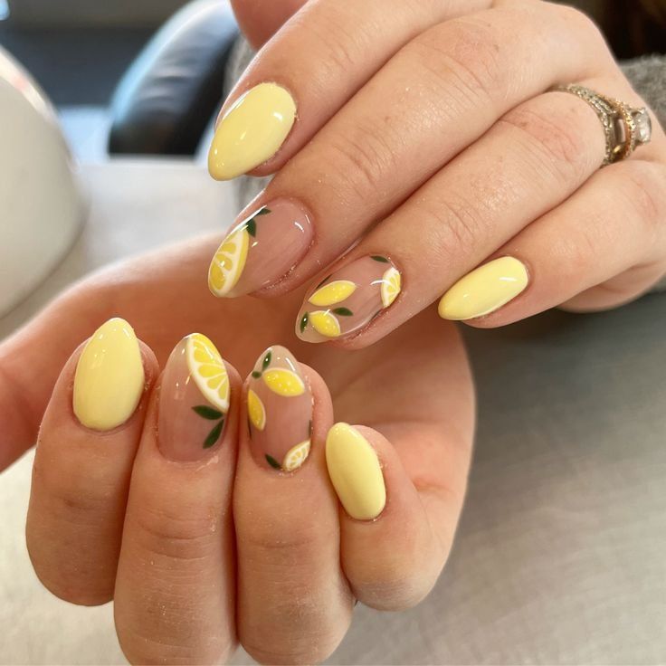 Summer Nail Trends That Will Dominate Instagram in 2025 14 0fec73dd4c1698f7f3e299e38c919dcc