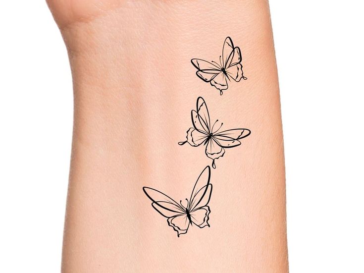 Top 30 Small Tattoo Ideas for Women in 2025 4 5e9b9ba54c971483a35392206cf7d42a