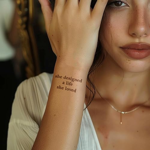 Minimalist Tattoos: The Latest Trend in Body Art 5 616KiljGHtL. UL500