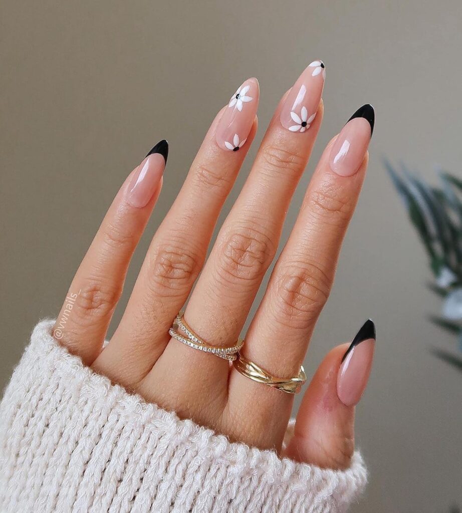Top 20 Nail Trends for 2025: Shapes, Colors & Designs You Need to Try 15 81hwPfRNT7L. SL1500 1