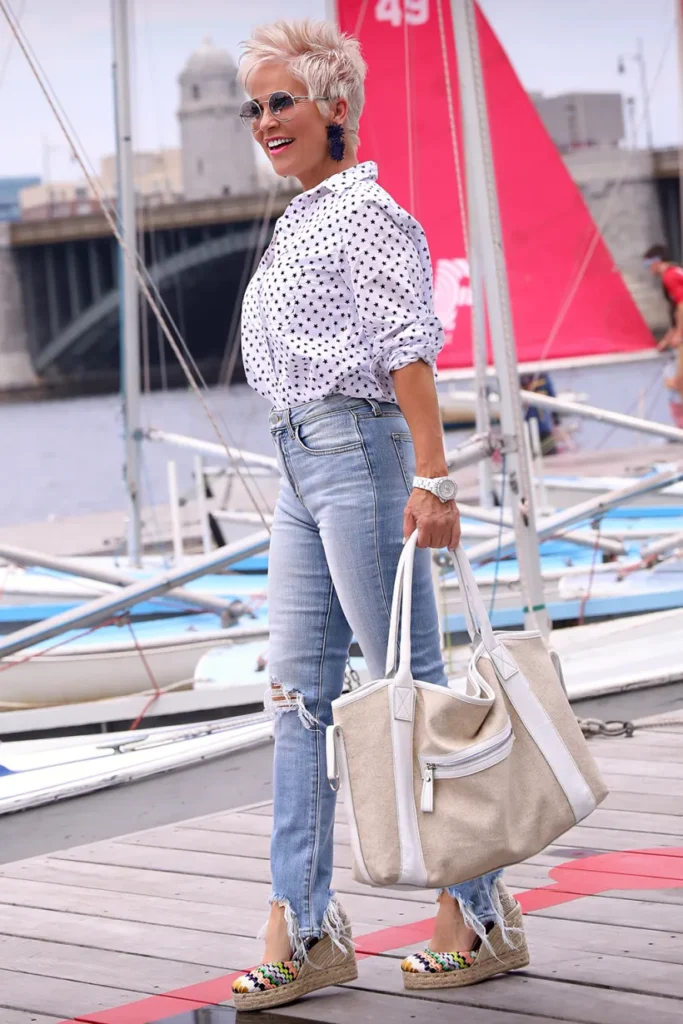Street Style 2025: How to Nail Effortless Urban Fashion 19 BLOG what not to do jeans