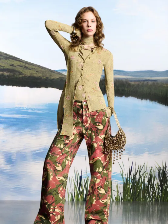 The Return of 90s Fashion in 2025: How to Wear It Today 2 Rabanne Resort 2025 CSTY 001