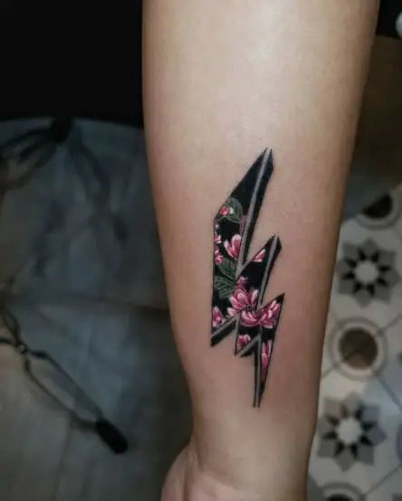 30 Small Tattoo Ideas with Big Meaning (Minimalist Ink Guide) 23 b41d593402eaa7471be2af0476ed4c0f 1