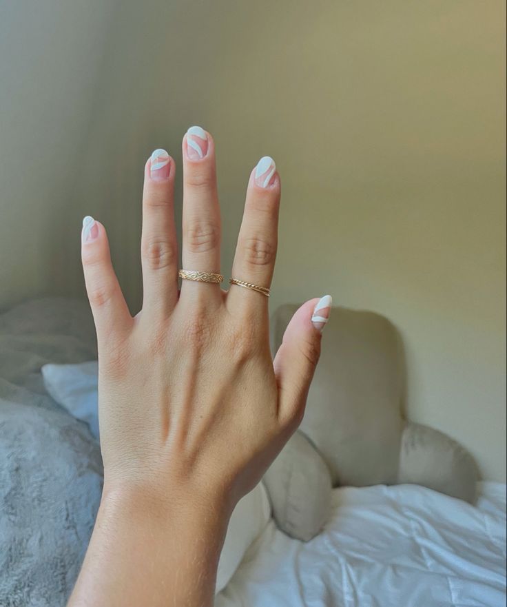 Best Nail Shapes for Every Finger Type 3 d9d7c1f64c56b3c51fdd8788f1a33340