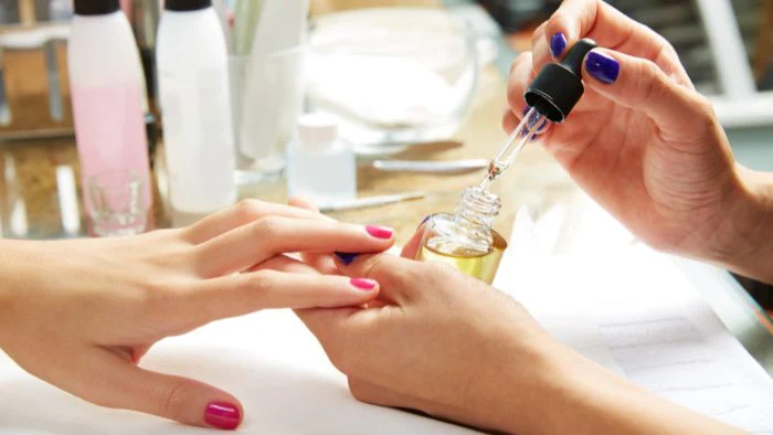 Step-by-Step Guide to a Perfect DIY Manicure at Home (2025 Edition) 11 dgTCQk9m2skQR44Db1sruEz2rUjYPOpl1697204664