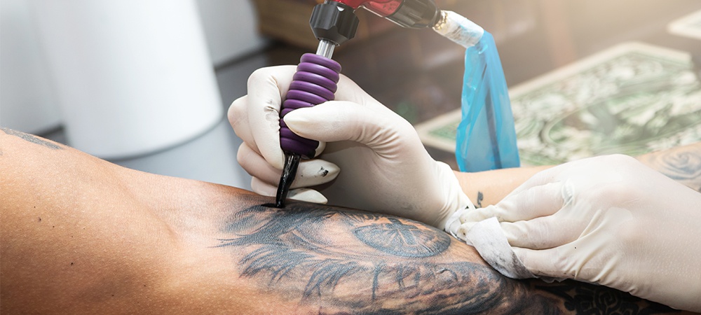 Tattoo Myths Busted: Separating Fact from Fiction 7 pain and pleasure dont