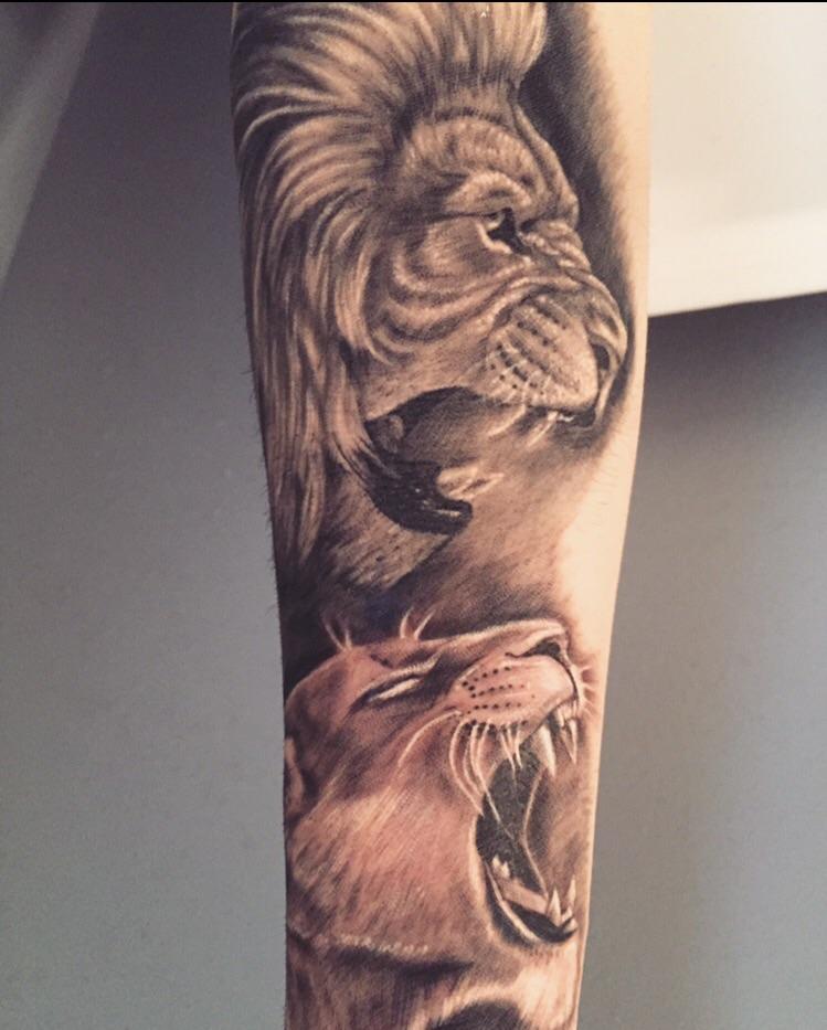 Meaningful Tattoo Designs with Deep Symbolism 28 rujk451zchwy