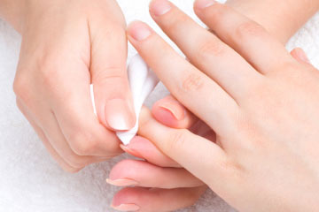 Cuticle Care 2025: How to Maintain Healthy Nail Beds for Perfect Manicures 3 treat damaged cuticles 1